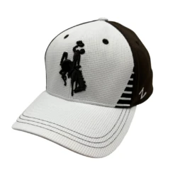 Wyoming Cowboys Ludacris FlexFit Hat – White/Brown